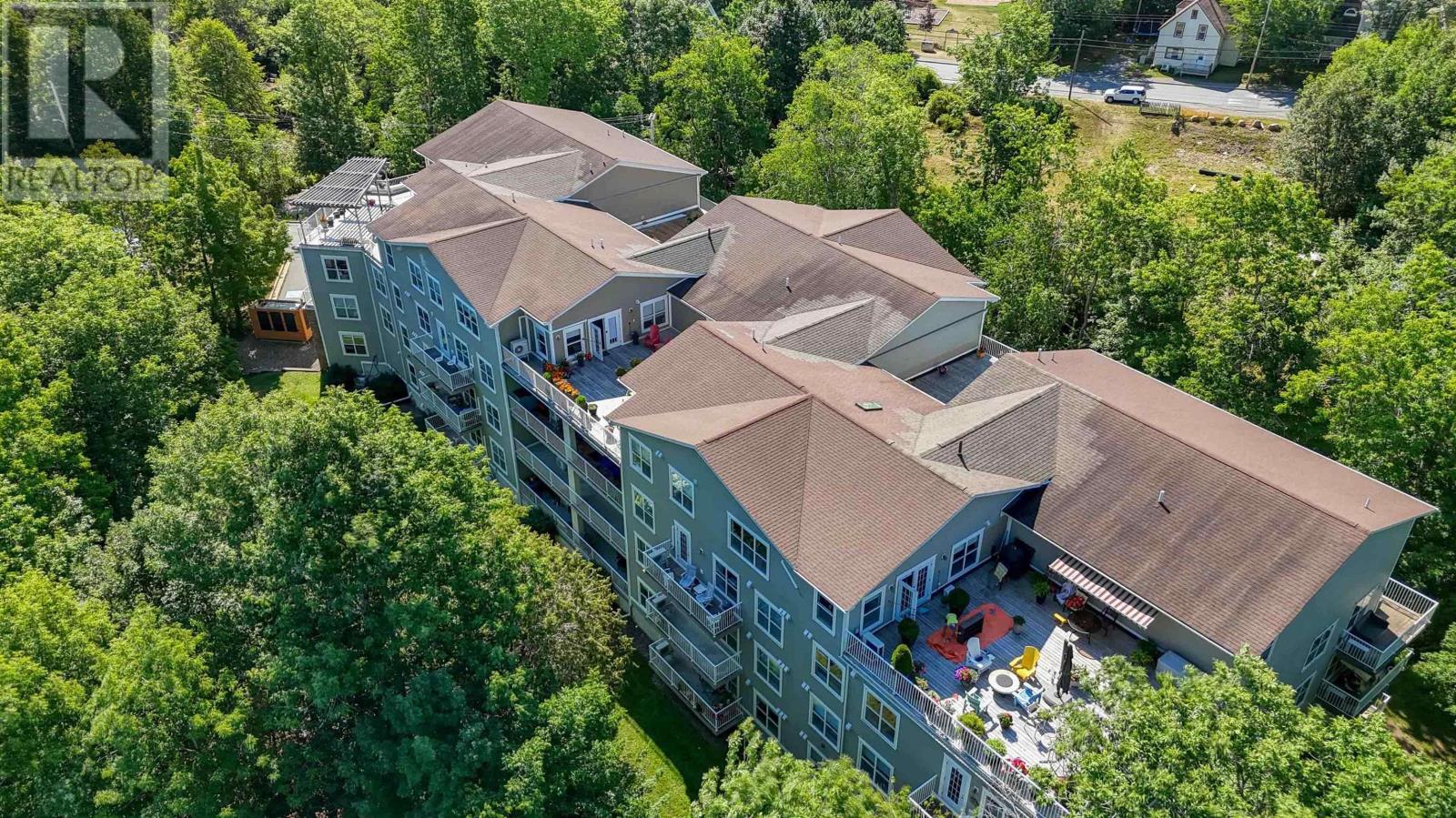 Property 38 of 50 of Unit 101 476 Main Street