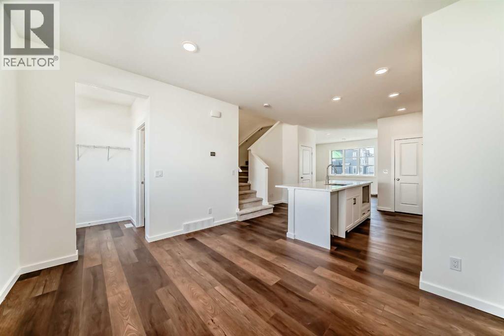 236 Rangeview Way SE, Calgary, Alberta