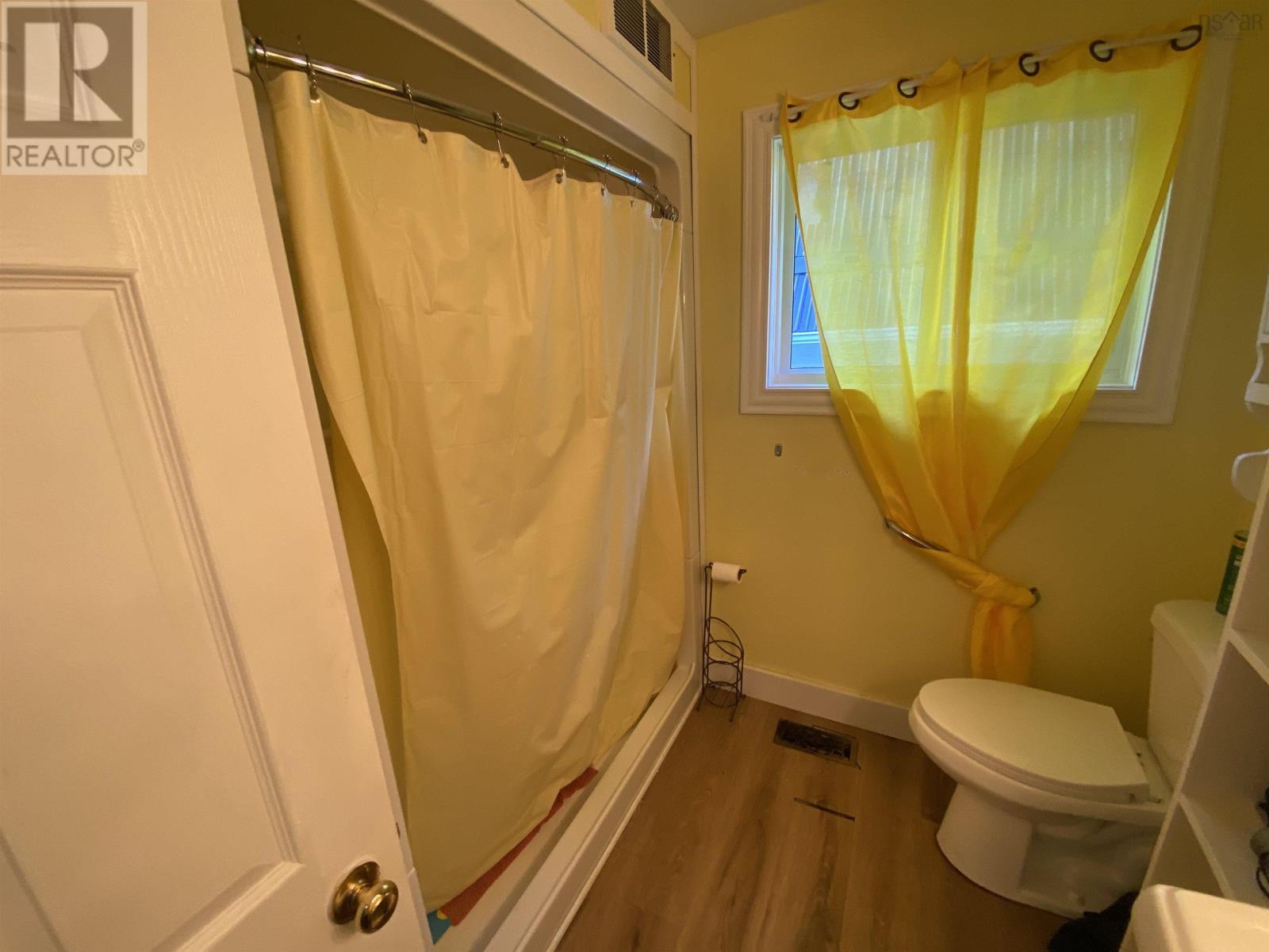 Property 23 of 36 of 117 Pictou Road