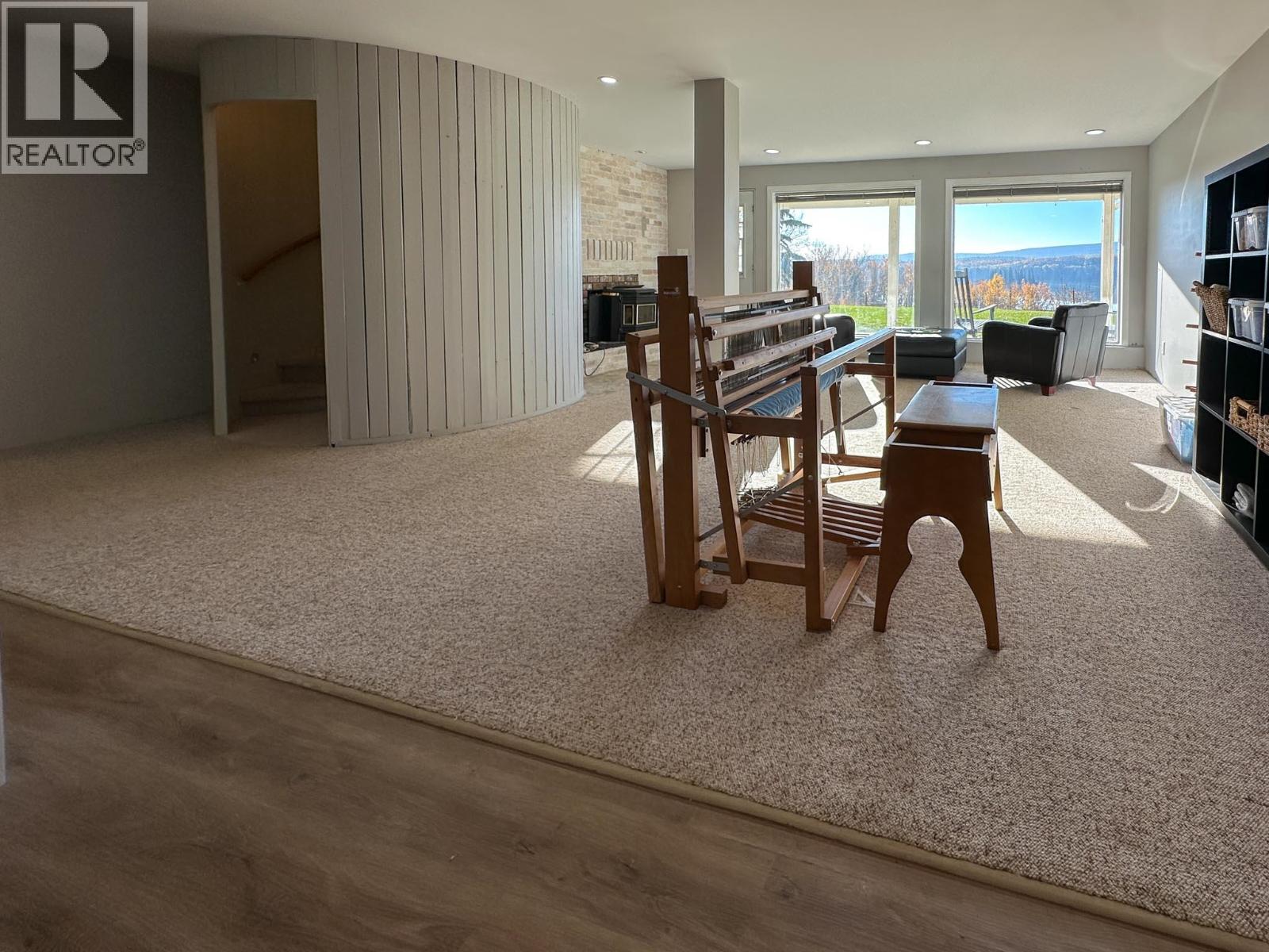 8137 SINKUT LAKE ROAD, Vanderhoof