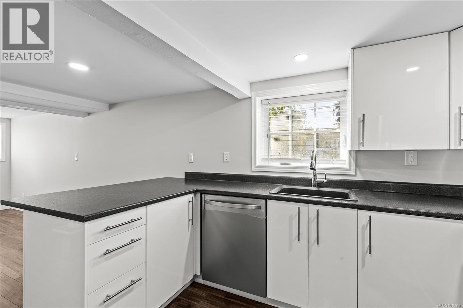  3337 Kingsley Street, Saanich