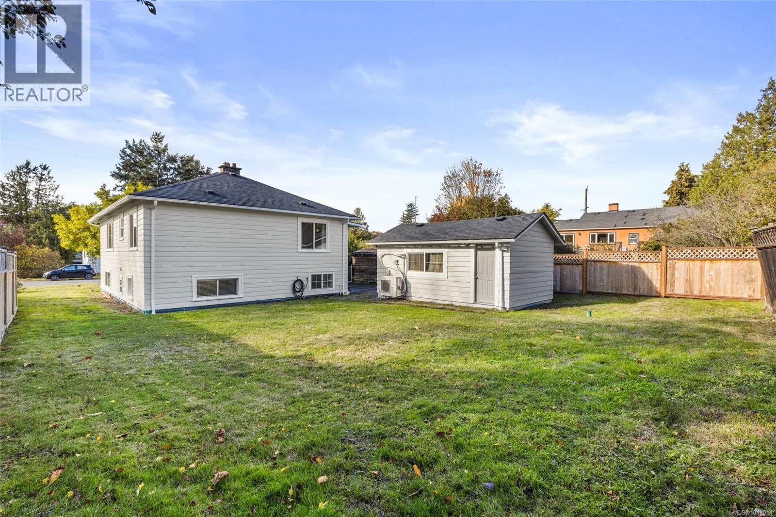  3337 Kingsley Street, Saanich