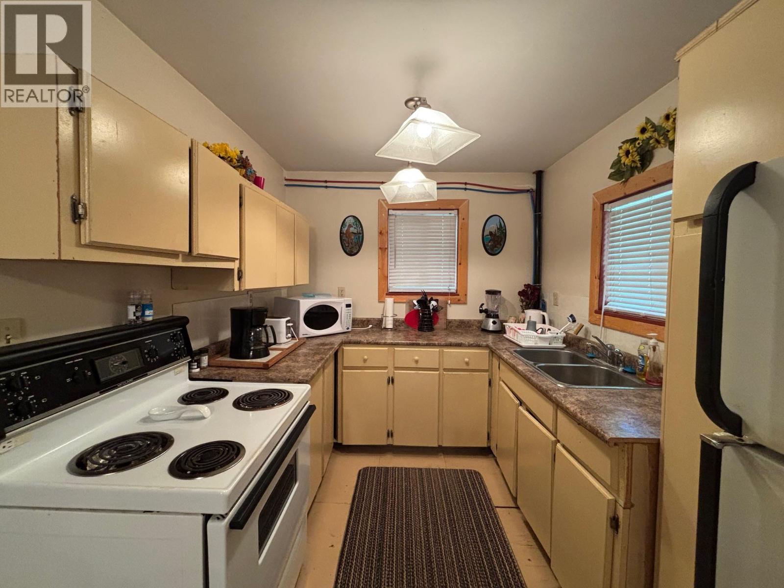 2832 Jewel Lake Road, Greenwood