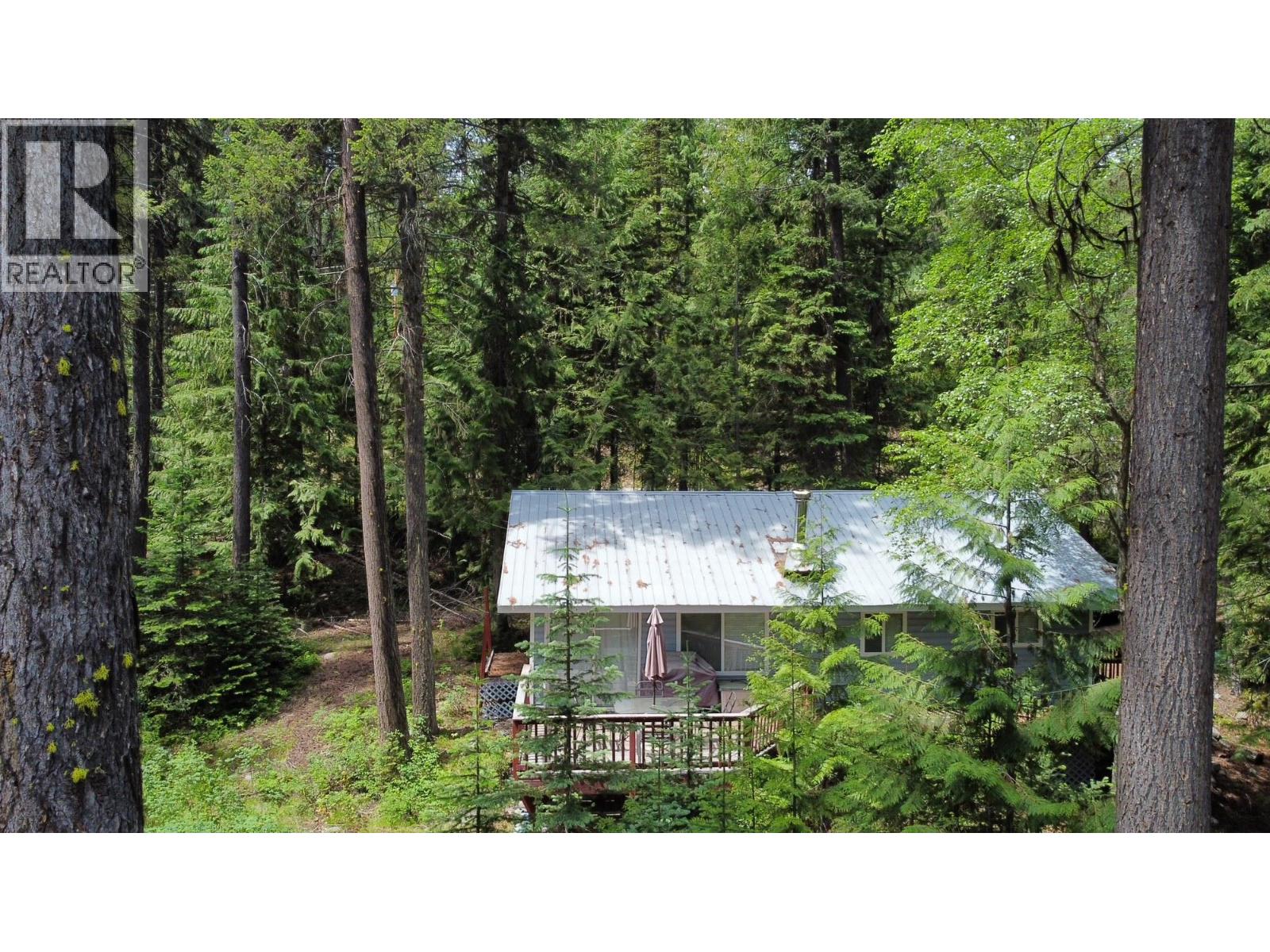 2832 Jewel Lake Road, Greenwood