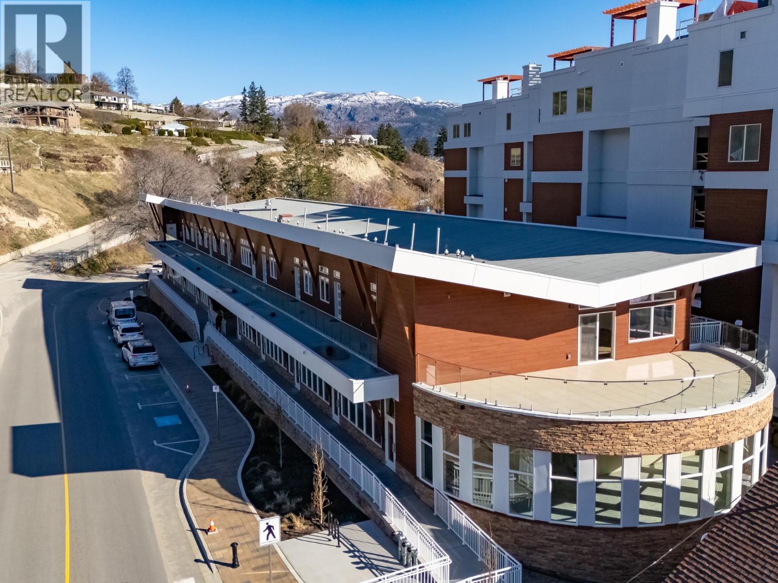 #201-13417 Lakeshore Drive South, Summerland