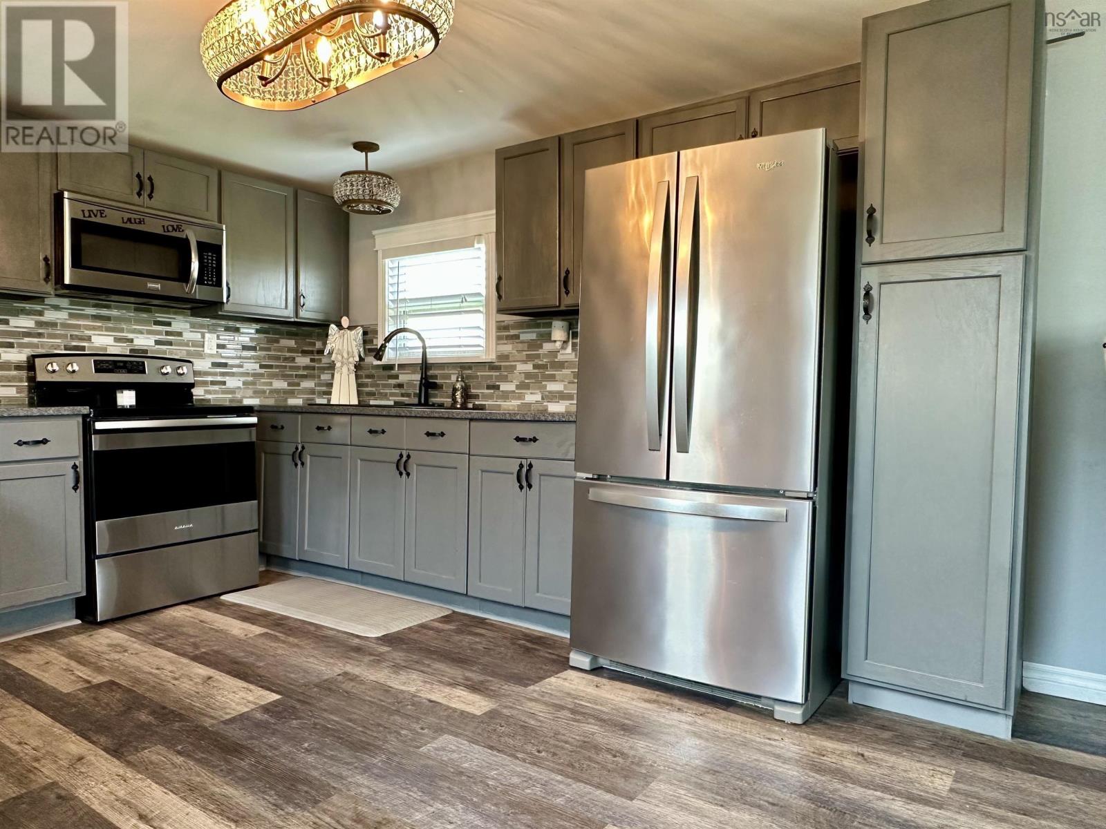 Property 10 of 17 of 127 Park Street