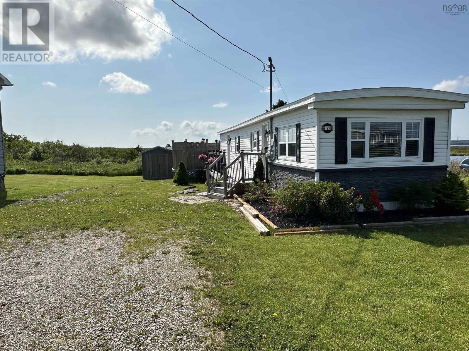 Property 4 of 17 of 127 Park Street