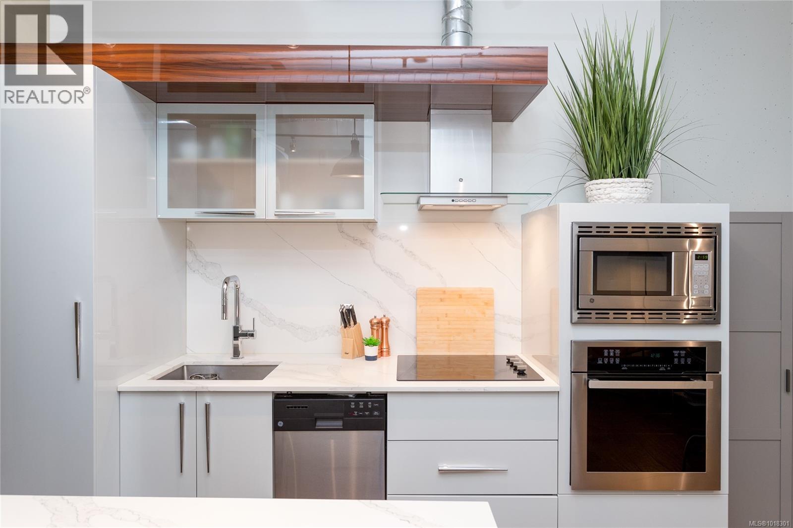 531 1029 View Street, Victoria