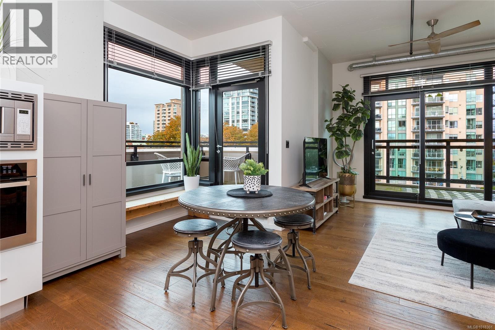 531 1029 View Street, Victoria