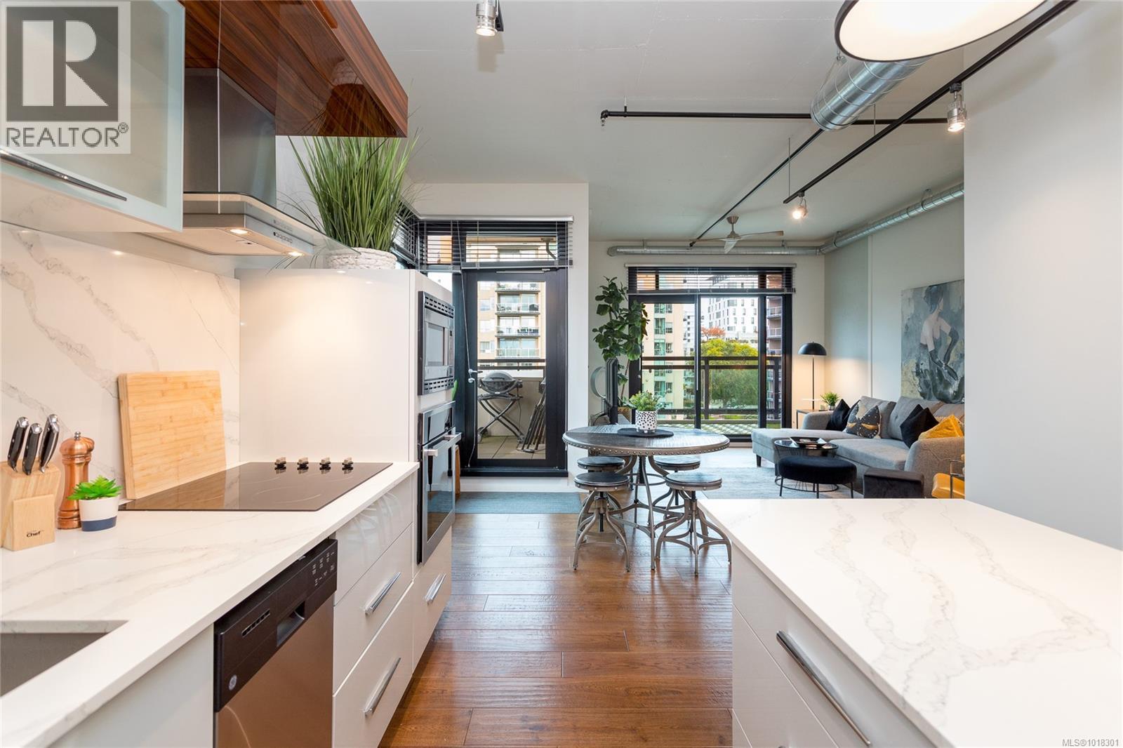 531 1029 View Street, Victoria