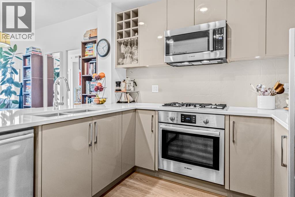 Single Family House for Sale in    Street NW Hillhurst Calgary 