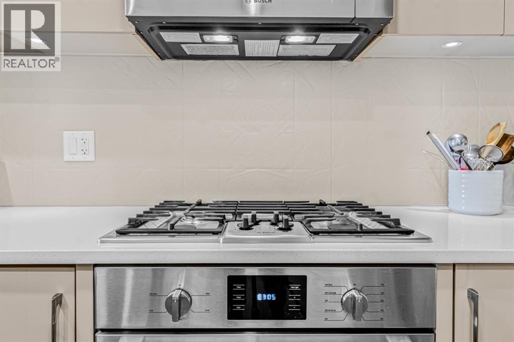 Single Family House for Sale in    Street NW Hillhurst Calgary 