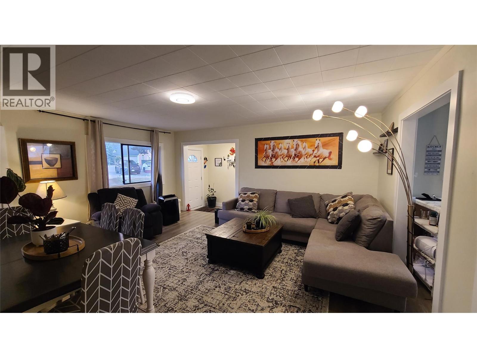  6488 WOLFCUB Place, Oliver