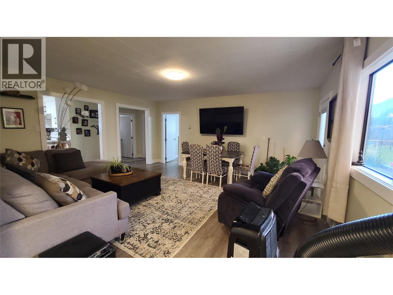  6488 WOLFCUB Place, Oliver