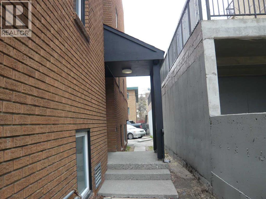 Single Family House for Sale in    Avenue SW Beltline Calgary 