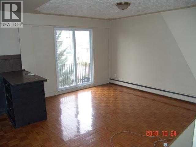 Single Family House for Sale in    Avenue SW Beltline Calgary 