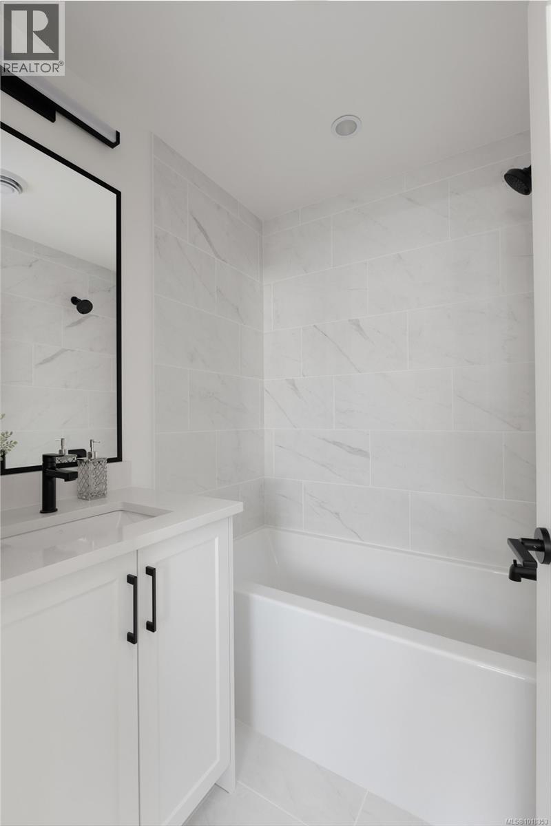 #15 10145 FIFTH ST - 22