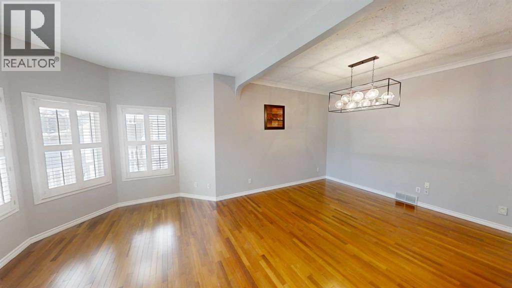 Single Family House for Sale in  Chaparral Drive SE Chaparral Calgary 