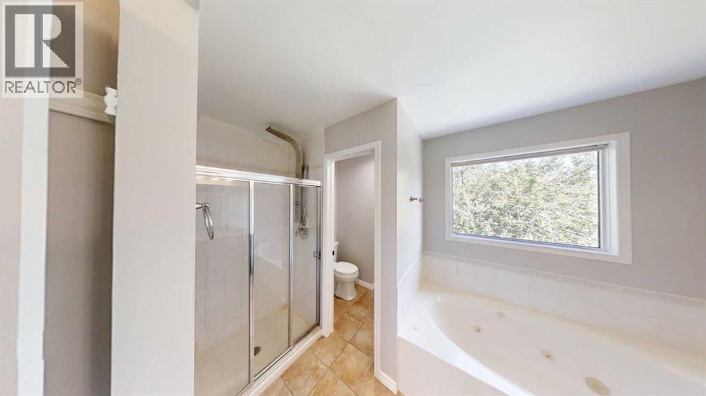 Single Family House for Sale in  Chaparral Drive SE Chaparral Calgary 