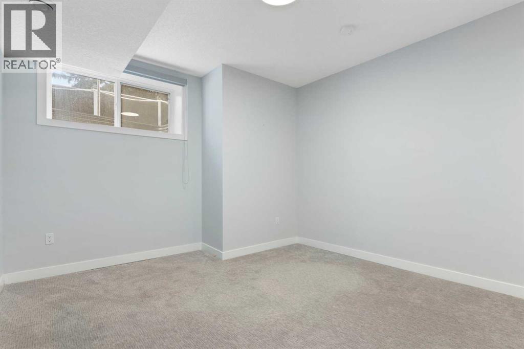 Single Family House for Sale in    Avenue NE Winston Heights/Mountview Calgary 