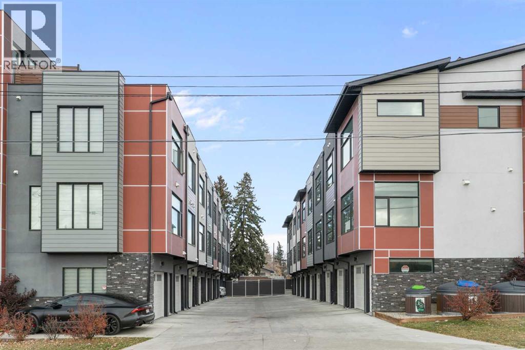 Single Family House for Sale in    Avenue NE Winston Heights/Mountview Calgary 