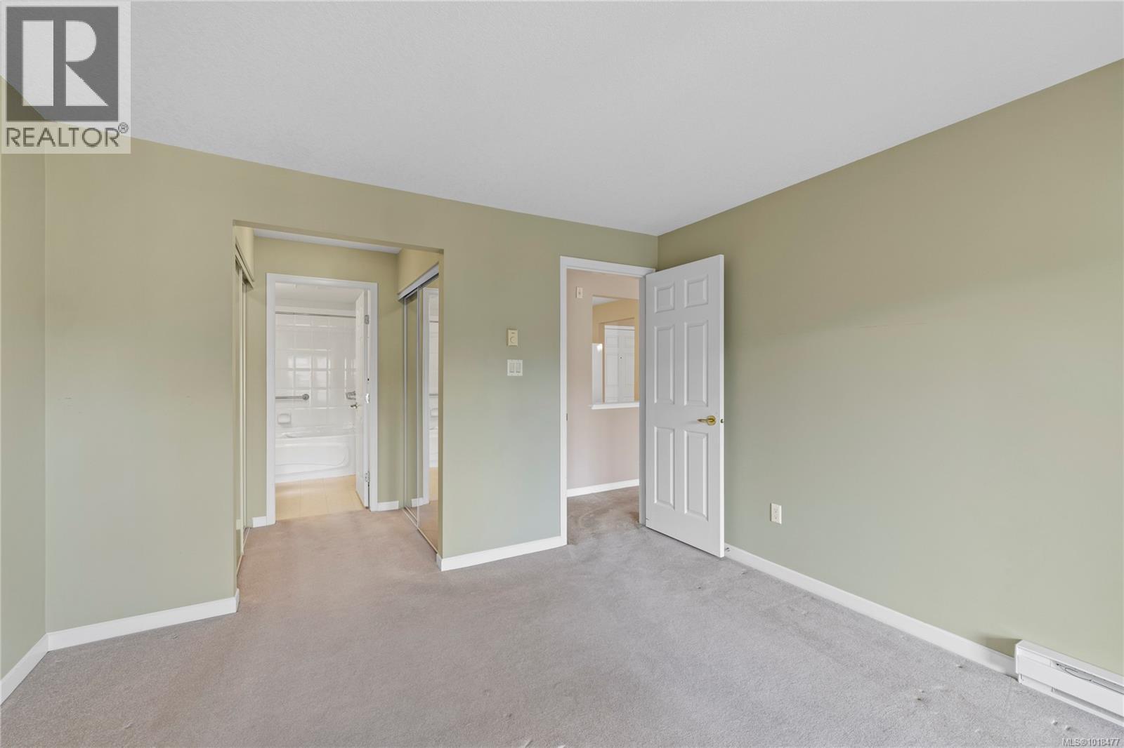 202 5620 Edgewater Lane, Nanaimo