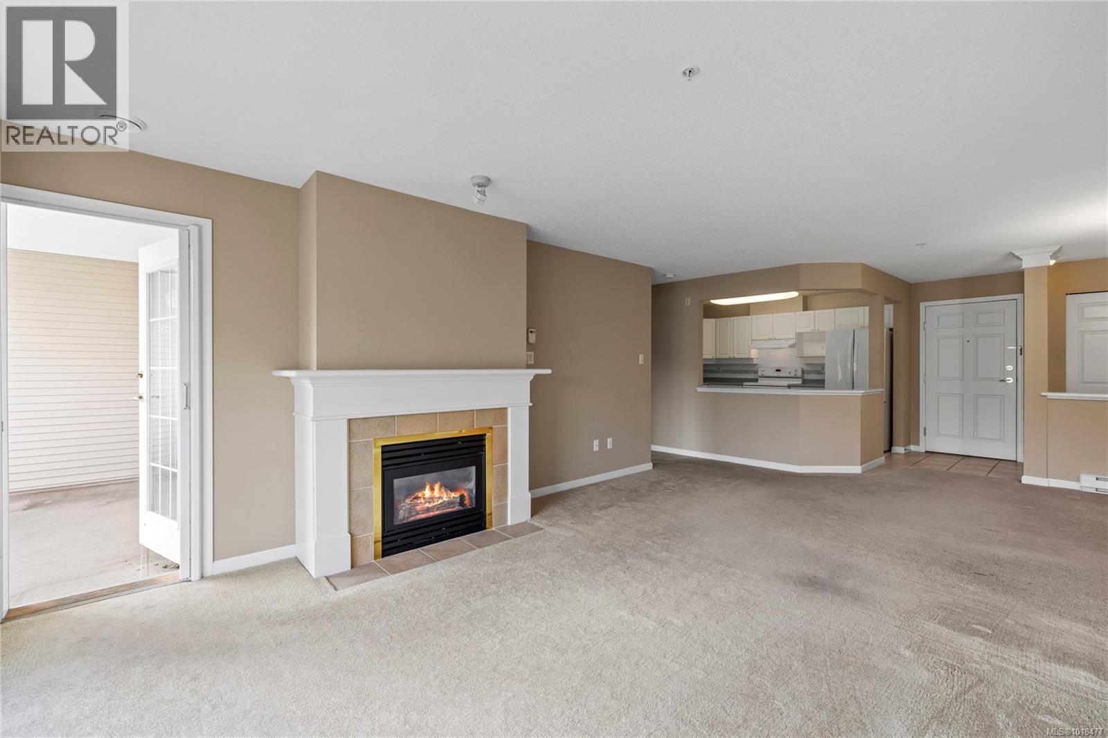 202 5620 Edgewater Lane, Nanaimo