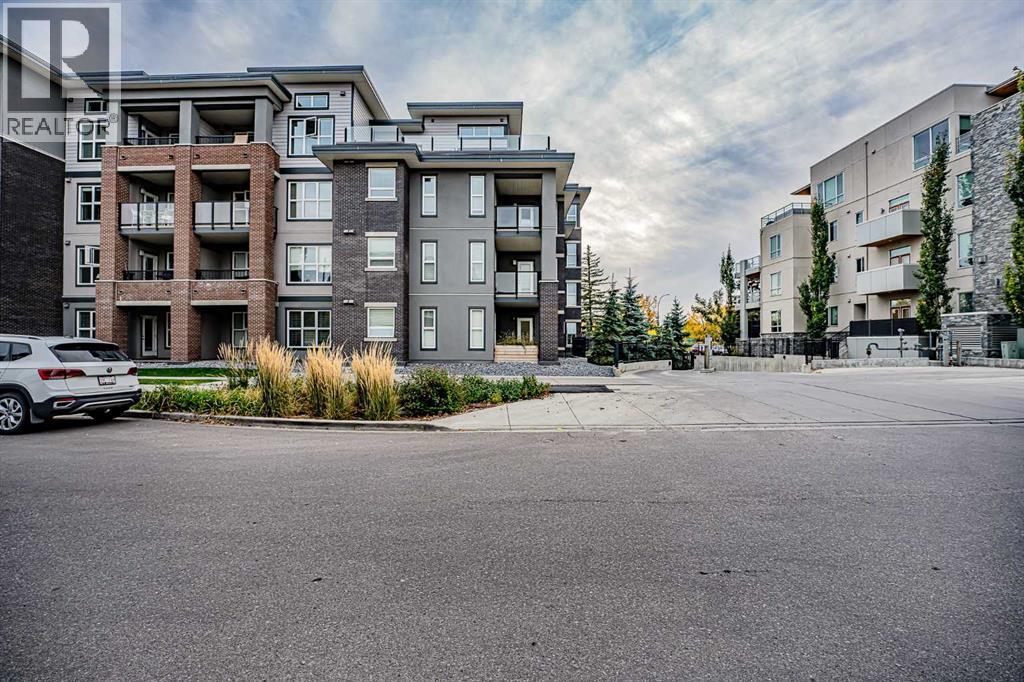 Single Family House for Sale in   Burma Star Road SW Currie Barracks Calgary 