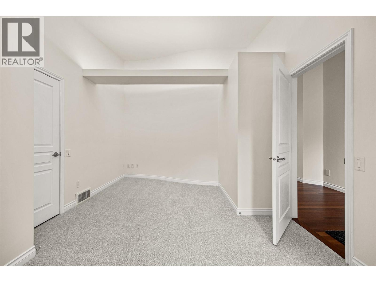  2090 Bowron Street, Kelowna