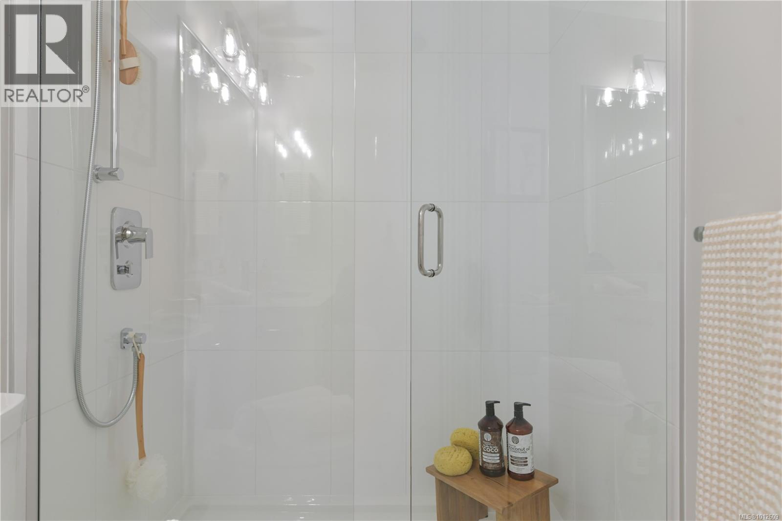  1501 Atlas Drive, Langford