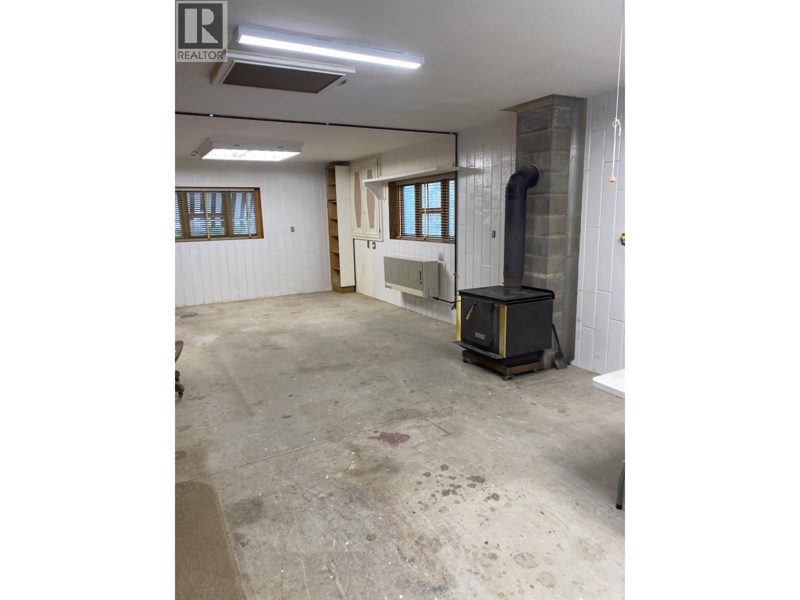 96 GREYLING AVENUE, Kitimat