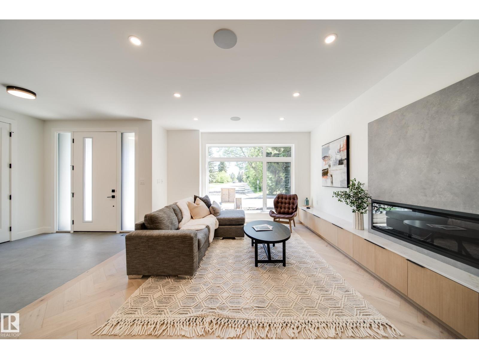 7146 119 ST NW, Edmonton