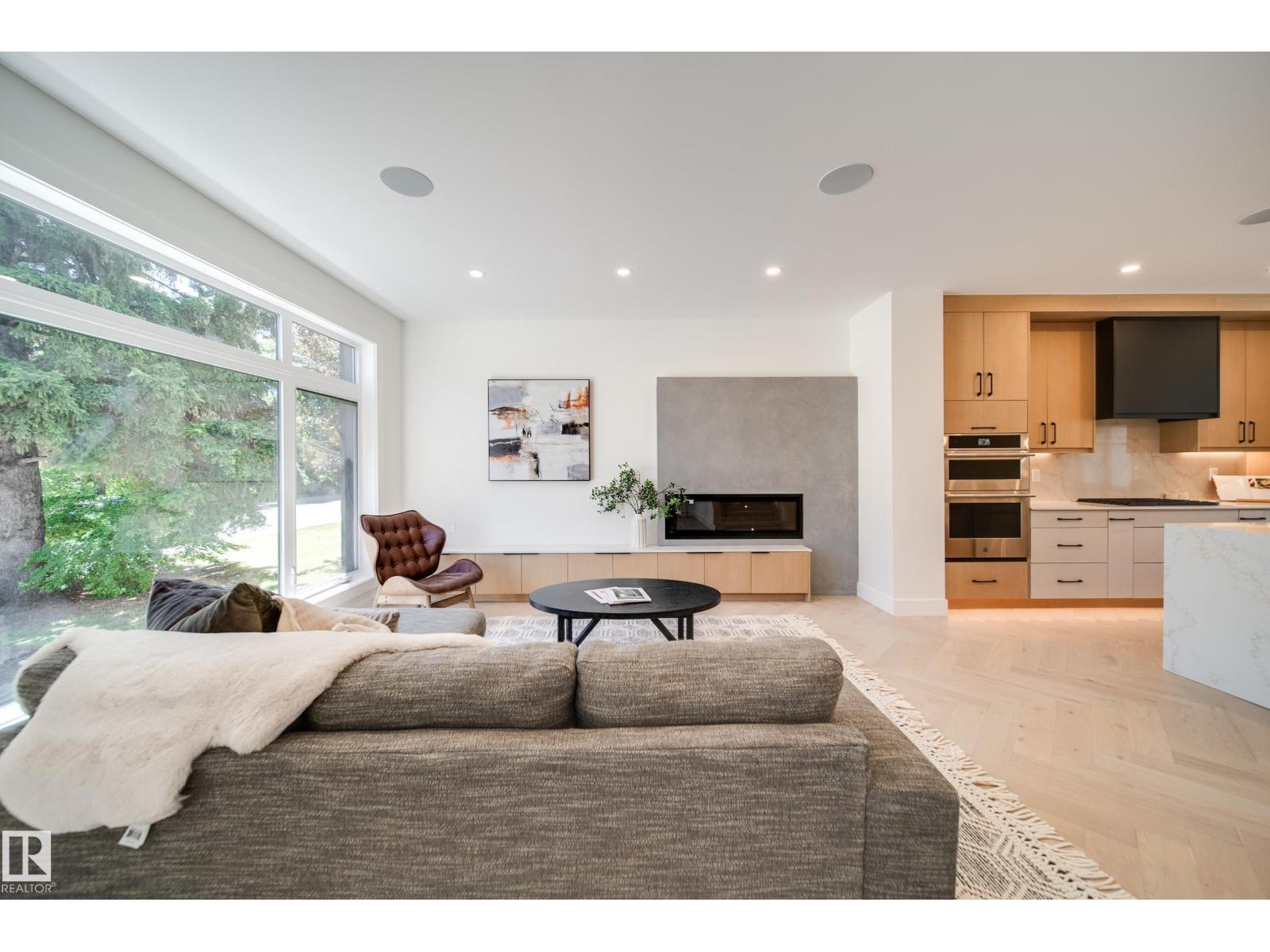 7146 119 ST NW, Edmonton