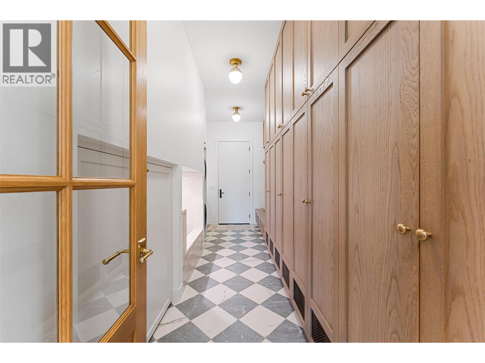  3672 Green Bay Landing, West Kelowna