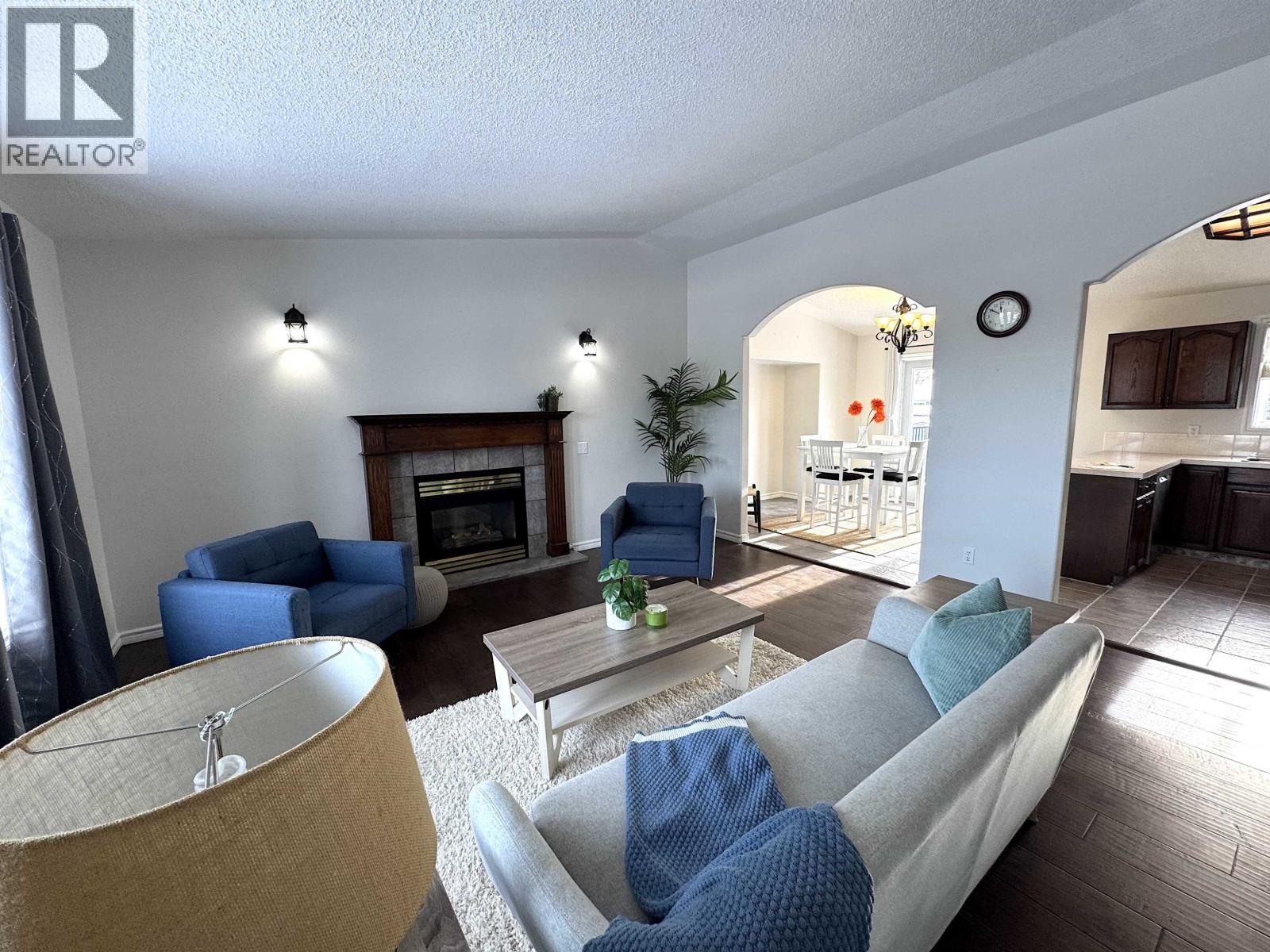 9015 107 AVENUE, Fort St. John