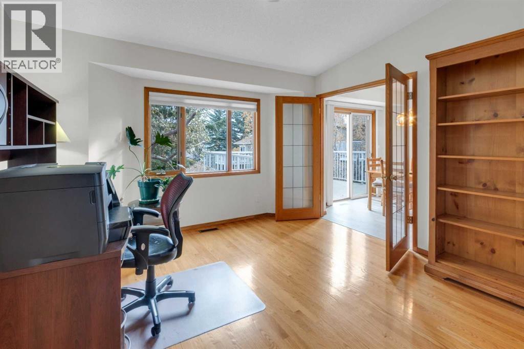 Single Family House Bungalow for Sale in  Christie Gardens SW Christie Park Calgary 