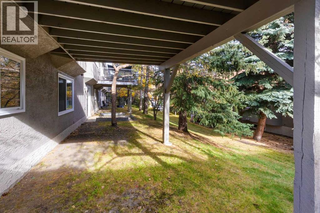 Single Family House Bungalow for Sale in  Christie Gardens SW Christie Park Calgary 