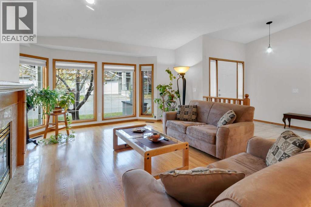 Single Family House Bungalow for Sale in  Christie Gardens SW Christie Park Calgary 