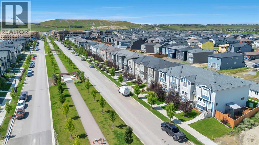 Single Family House for Sale in  Wolf Hollow Park SE Wolf Willow Calgary 