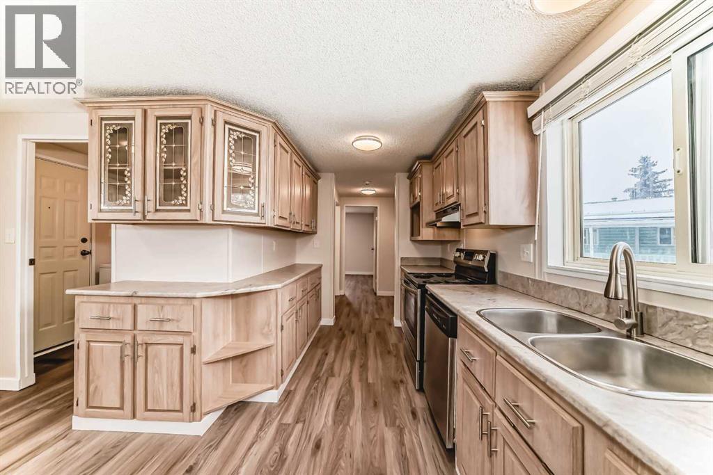 Single Family House Mobile Home for Sale in  Burroughs Circle NE Monterey Park Calgary 