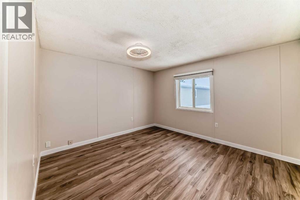 Single Family House Mobile Home for Sale in  Burroughs Circle NE Monterey Park Calgary 