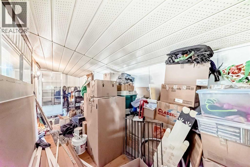 Single Family House Mobile Home for Sale in  Burroughs Place NE Monterey Park Calgary 