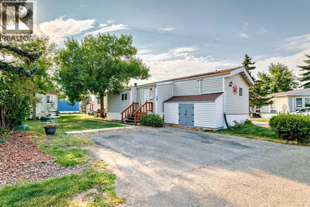 Single Family House Mobile Home for Sale in  Burroughs Place NE Monterey Park Calgary 