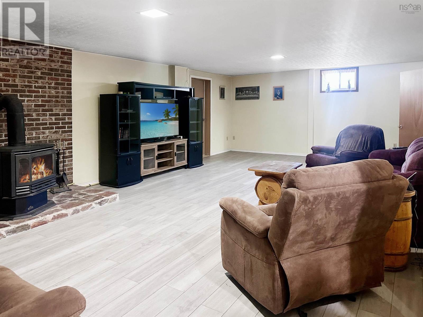 Single Family House Bungalow for Sale in  Lawrence Road Rockland 