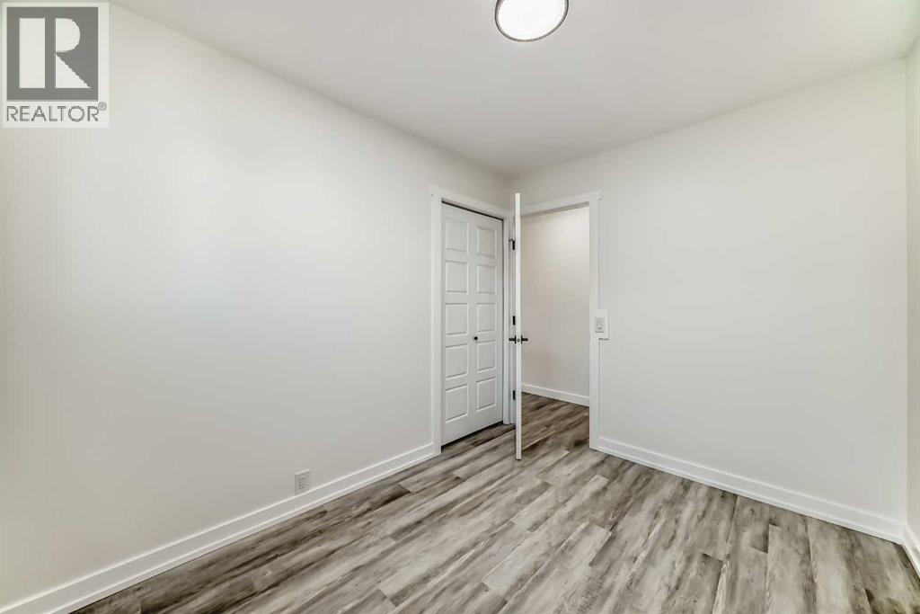 Single Family House Bungalow for Sale in  Berkley Drive NW Beddington Heights Calgary 