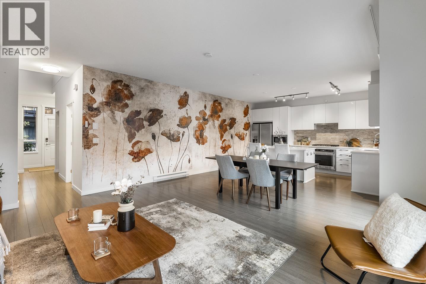 153 3500 BURKE VILLAGE PROMENADE, Coquitlam