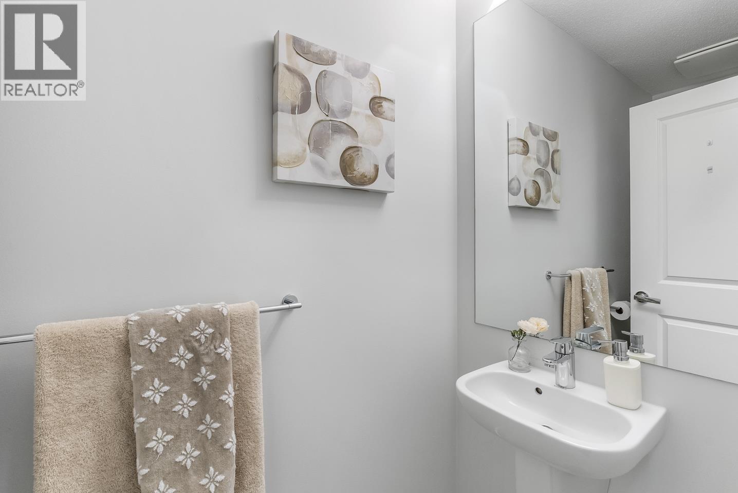 153 3500 BURKE VILLAGE PROMENADE, Coquitlam