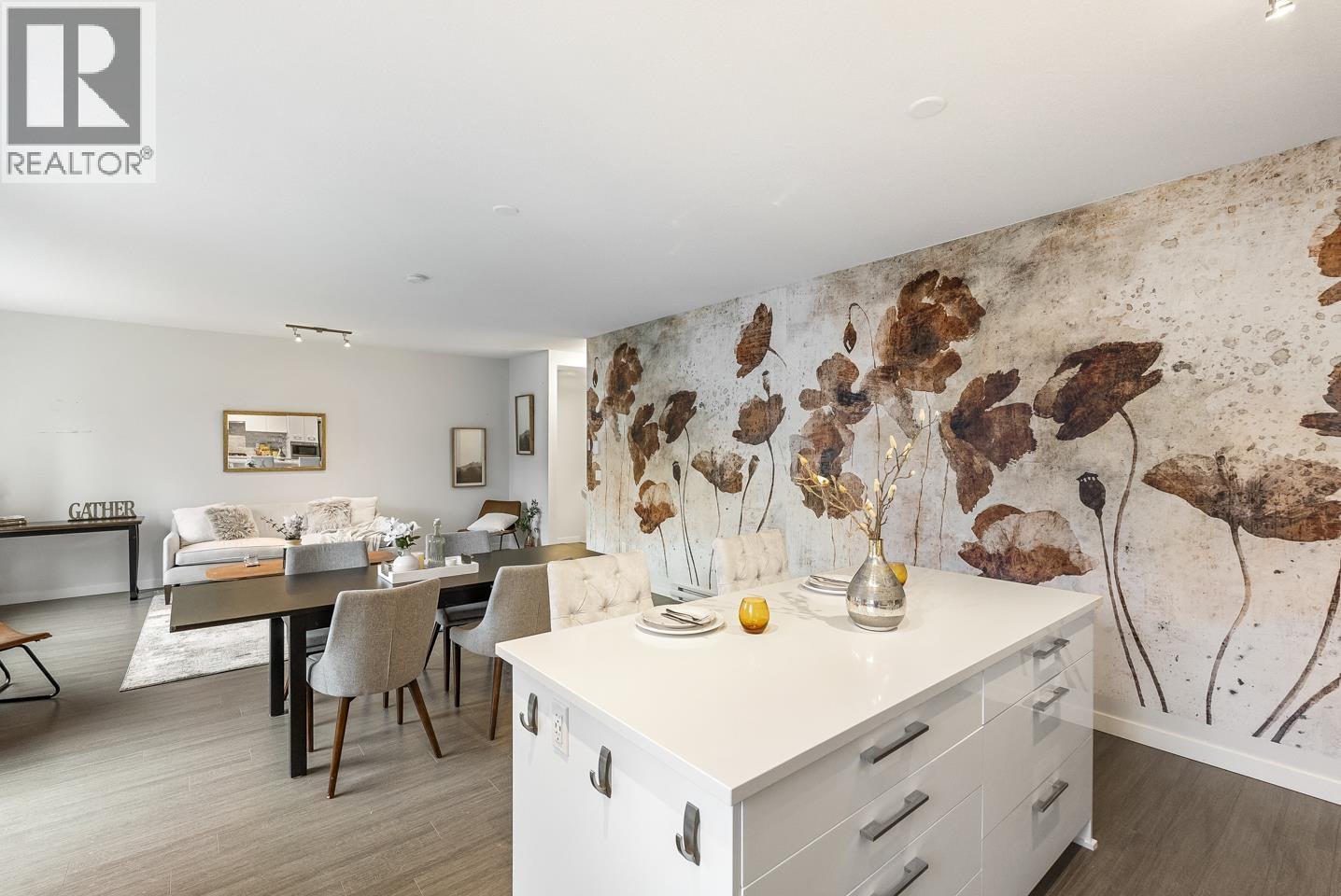 153 3500 BURKE VILLAGE PROMENADE, Coquitlam