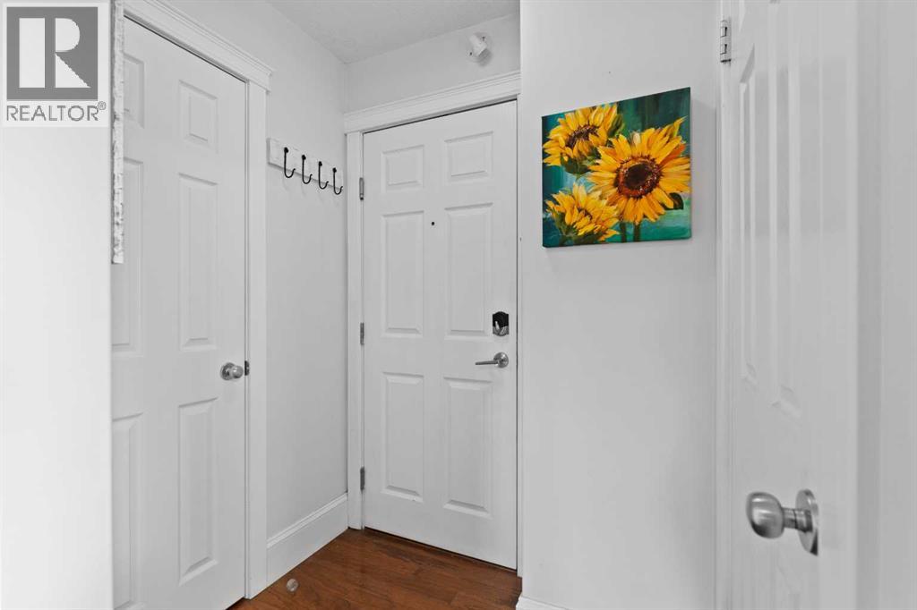 Single Family House for Sale in    Avenue SW Cliff Bungalow Calgary 