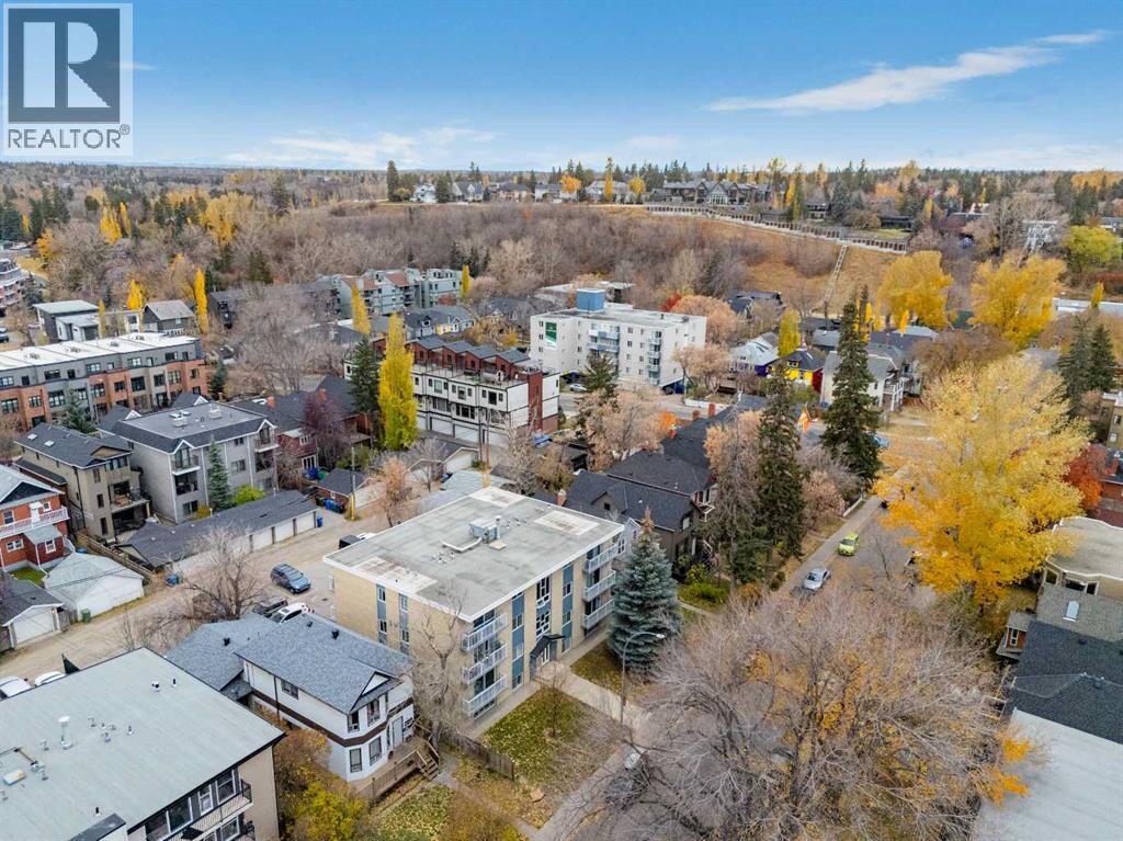 Single Family House for Sale in    Avenue SW Cliff Bungalow Calgary 